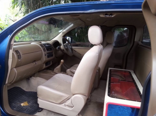 ขายกระบะนิสสัน นาวาร่า ปี 07 เปิดแคปได้ เครื่อง 2500 ตัว SE ค่ะ