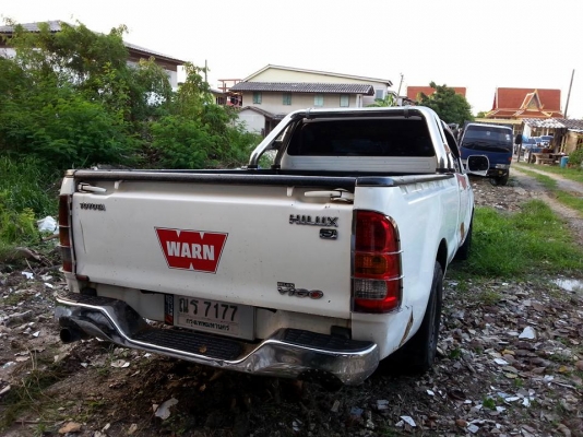 กระบะวีโก้ หัวเดียว สีขาว ปี 05เครื่อง 2๋J เกียร์ธรรมดา ไม่ติดแก๊สค่ะ