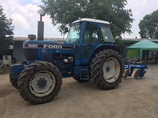 ขาย Ford 8210 ZF เก่านอก เ พร้อมเสร็จอุปกรณ์ ผาน 4 ไคเฮงหลี สอบถามได้ที่ 081-197-8548