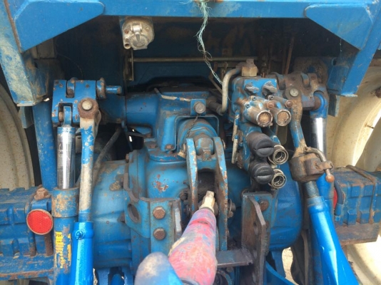 ขาย Ford 8210 ZF เก่านอก พร้อมเสร็จอุปกรณ์ ผาน 4 ไคเฮงหลี สนใจสอบถามได้ที่ 081-197-8548 ค่ะ ขาย Ford 8210 ZF เก่านอก พร้อมเสร็จอุปกรณ์ ผาน 4 ไคเฮงหลี สนใจสอบถามได้ที่ 081-197-8548 ค่ะ