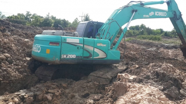 แบ๊คโครKOBELCO 200-8 YN-11 พร้อมใช้ เอกสารเล่มทะเบียน เอวแน่น ทำงานเร็ว บูม-อาร์มสวย ดูรถที่ อ.ประทาย จ.นครราชสีมา ราคา 1750000 บาท ติดต่อได้ที่0857698049 0887115178 ID LINE ps5599