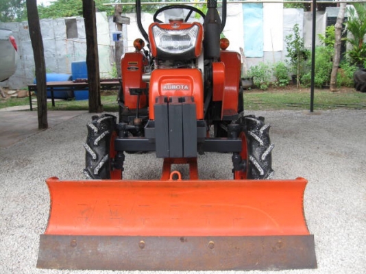 ขายKUBOTA KRT140-Plus พร้อมอุปกรณ์ มีเล่มทะเบียน สภาพสวยงามมาก