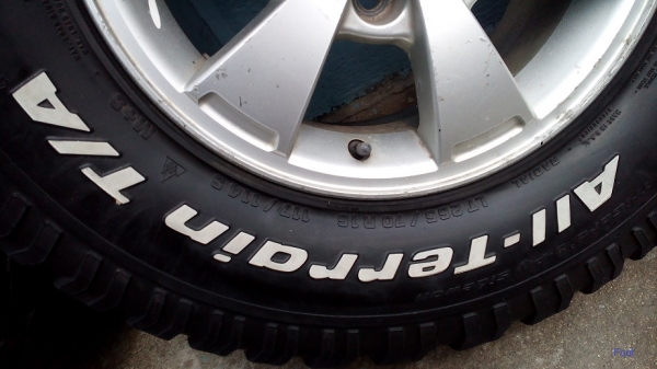 BF Goodrich All-terrain 265/ 70 /R16 ปี 4211 พร้อมแม็ก มิตซูพลัส 9500