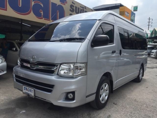 ใช้เงิน109000ออกรถได้เลยคร้ารถตู้ดีเซล2.5ปี12หุ้มเบาะหนังสามแถวโทร0877758887นาง