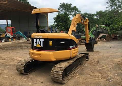 ขายรถขุด CAT ERPILLAR 304 CR รถเก่านอกแท้ มีเอกสารใบอินวอย คอนโทนสั้น ปั้มนิ้ว สนใจติดต่อ:099-907-9273กิ๊ฟ