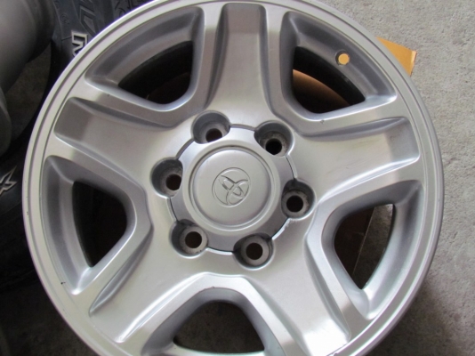 ขายล้อ land cruiser prado