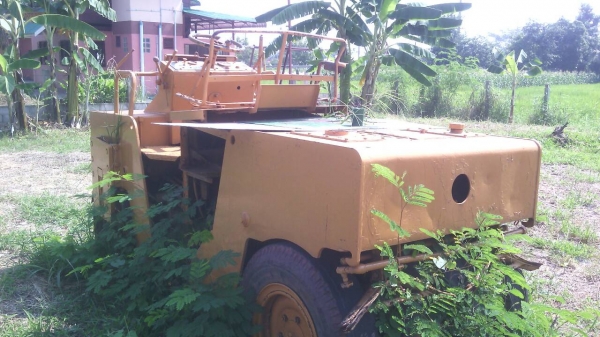 ขายด่วนรถบด4ล้อยางBOMAG-BW121-ACรถบดสั่นสะเทืยน