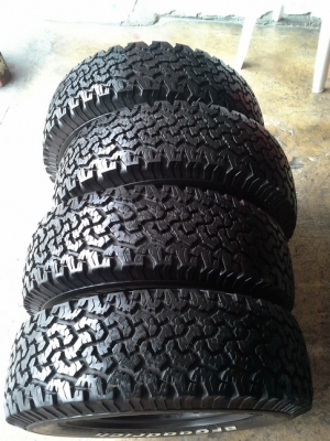 BF All USA. 235/70/16 ปี09 สภาพดีมาก สวยๆ 1ชุด