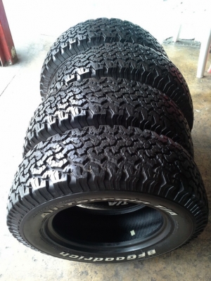 BF All USA. 235/70/16 ปี09 สภาพดีมาก สวยๆ 1ชุด