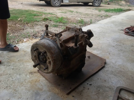 ขายเกียร์ อีซูสุ 210 5 เกียร์เดินหน้า พร้อมเกียร์ฝาก พร้อมสโลกลาง เพลาพร้อมครบชุด