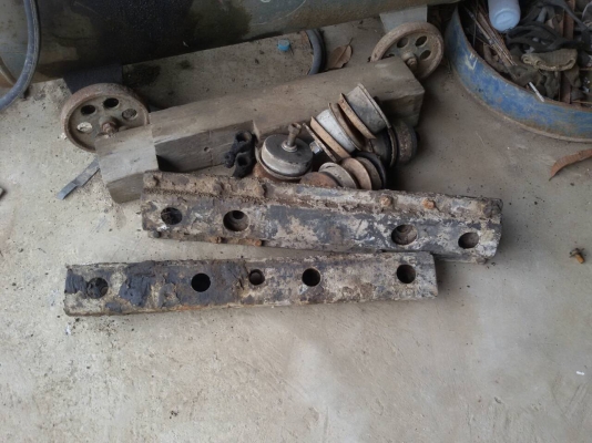 ขายเกียร์ อีซูสุ 210 5 เกียร์เดินหน้า พร้อมเกียร์ฝาก พร้อมสโลกลาง เพลาพร้อมครบชุด