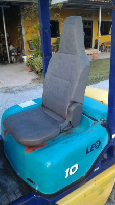 Komatsu SD10C-5 เครื่องดีเซล รุ่นใหม่มาก เก่าญี่ปุ่น โทร.090-986-2521 อ๊อบ