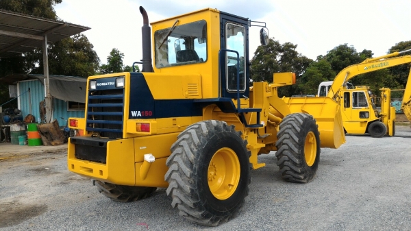 KOMATSU WA150-1 เก่าญี่ปุ่น โทร.090-986-2521 อ๊อบ