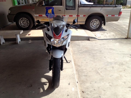 Honda Cbr 150i สีขาว ปี 55 สภาพเดิม ๆ ราคา เบา ๆ