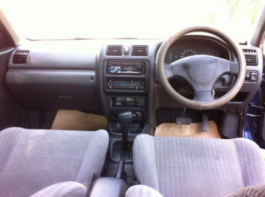 323 sedan ไม่ชนหนัก รถ3มือแท้ มีบุ๊คเซอวิส 323 sedan ไม่ชนหนัก รถ3มือแท้ มีบุ๊คเซอวิส