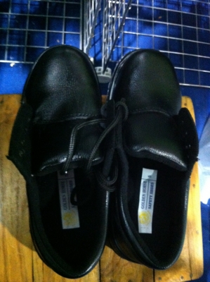 รองเท้าเซฟตี้หลากหลายรุ่น ตามประเภทข้อกำหนดหน้างาน