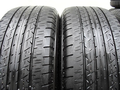 ขายยาง BRIDGESTONE ER33 ปี1214 3เส้น 215-60-16 ราคา 3,000