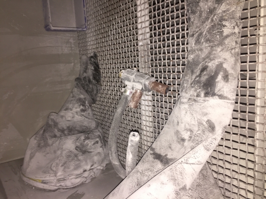 ขายเครื่องยิงทรายพร้อมหัวพ่นของใต้หวันระบบลมสภาพสวย