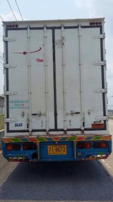 FTR 240 แรง ปี 53   ยาว 7.50 เมตร   ขายดาวน์ 250,000  บาท