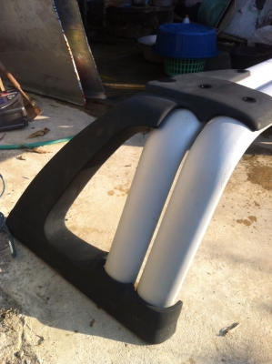 โรลบาร์ เหล็ก ยูริเทนค้ำ Carry boy แท้ กว้าง 150 cm + 4 cm.(วัดจากกลางรูน๊อตรูปไข่ฝั่งซ้ายถึงฝั่งขวา ใส่น๊อตใหญ่4ตัว ) ส่งของบางนาครับ