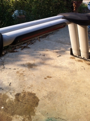 โรลบาร์ เหล็ก ยูริเทนค้ำ Carry boy แท้ กว้าง 150 cm + 4 cm.(วัดจากกลางรูน๊อตรูปไข่ฝั่งซ้ายถึงฝั่งขวา ใส่น๊อตใหญ่4ตัว ) ส่งของบางนาครับ