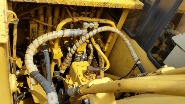 ขายด่วนรถแม็คโครCAT-E70B ซีเรียสูงชั่วโม่งทำงานน้อย รถนอกเพิ่งนำเข้ายังไม่เคยใช้งาน ในเมืองไทยเลย