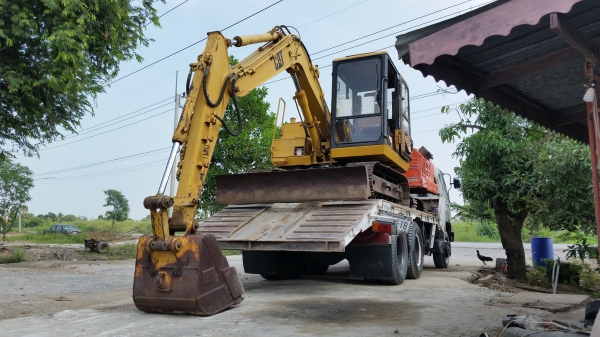 ขายด่วนรถแม็คโครCAT-E70B ซีเรียสูงชั่วโม่งทำงานน้อย รถนอกเพิ่งนำเข้ายังไม่เคยใช้งาน ในเมืองไทยเลย