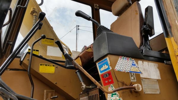 ขายด่วนรถแม็คโครCAT-E70B ซีเรียสูงชั่วโม่งทำงานน้อย รถนอกเพิ่งนำเข้ายังไม่เคยใช้งาน ในเมืองไทยเลย