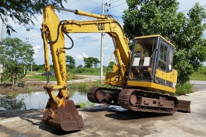 ขายด่วนรถแม็คโครCAT-E70B ซีเรียสูงชั่วโม่งทำงานน้อย รถนอกเพิ่งนำเข้ายังไม่เคยใช้งาน ในเมืองไทยเลย