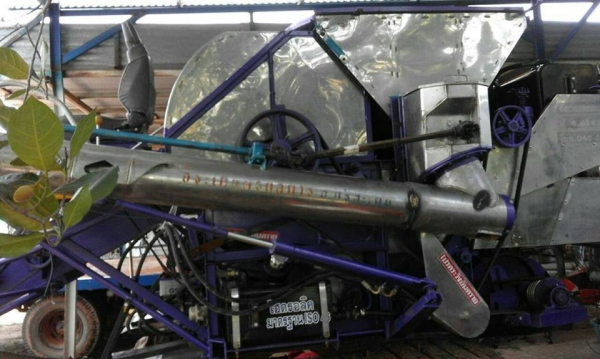 ขายรถเกี่ยวข้าว เกษตรพัฒนา เจ้าช้างน้อย เครื่องอีซูซุ190แรง เทอร์โบว์ ตู้แสตนเลส ช่วงล่าง10 สภาพเกี่ยวใช้งานทุกปี ขายรถเกี่ยวข้าว เกษตรพัฒนา เจ้าช้างน้อย เครื่องอีซูซุ190แรง เทอร์โบว์ ตู้แสตนเลส ช่วงล่าง10 สภาพเกี่ยวใช้งานทุกปี