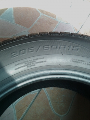 ขายยางขอบ15รวม800บาท