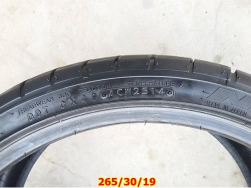 ขายยาง265/30/19-235/35/19 ปี 14 NITTO NT555  4  เส้น
