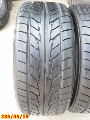 ขายยาง265/30/19-235/35/19 ปี 14 NITTO NT555  4  เส้น