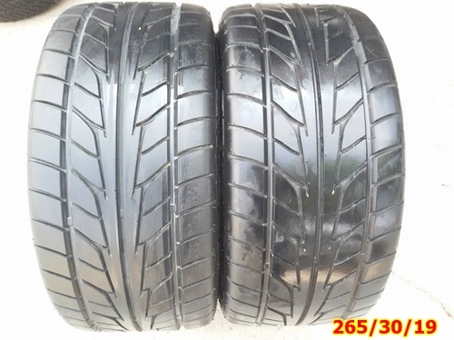 ขายยาง265/30/19-235/35/19 ปี 14 NITTO NT555  4  เส้น