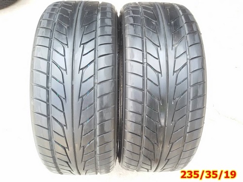ขายยาง265/30/19-235/35/19 ปี 14 NITTO NT555  4  เส้น
