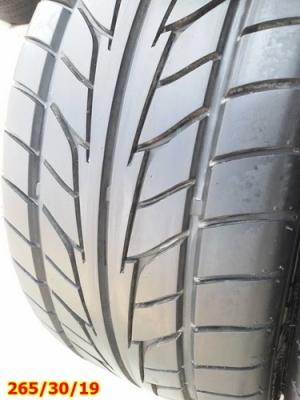 ขายยาง265/30/19-235/35/19 ปี 14 NITTO NT555  4  เส้น