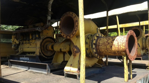 ขายเครื่องสูบน้ำด้อย 6 สูบ ท่อขนาด 12 นิ้ว ขายยก 5 เครื่องๆละ 60000 รวม 300000