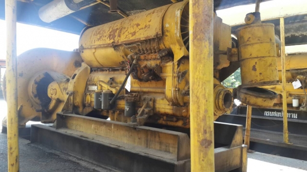 ขายเครื่องสูบน้ำด้อย 6 สูบ ท่อขนาด 12 นิ้ว ขายยก 5 เครื่องๆละ 60000 รวม 300000