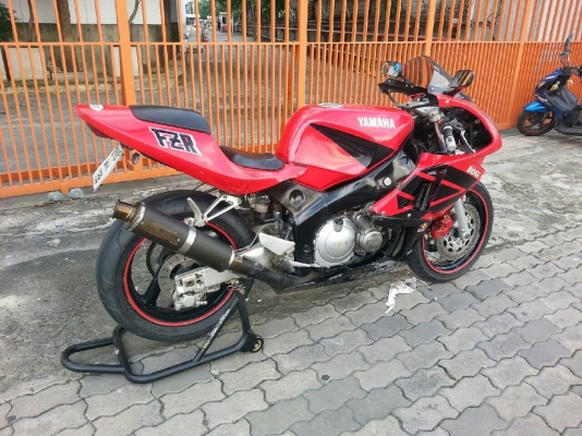 ขาย fzr400 ทะเบียนแท้ ** สภาพทุกอย่างจบ**