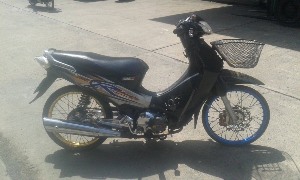 ขายเวฟ 125s  5500 บาท