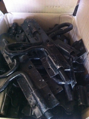 กลอนประตูรุ่นเก่า