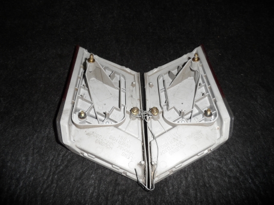 ขาย อะไหล่รถยนต์ มือสอง ทับทิมฝาท้าย MITSUBISHI LANCER CK4 มิตซูบิชิ แลนเซอร์ ซีเคโฟร์