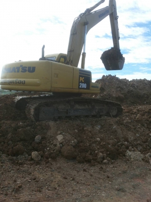 KOMATSU PC 200-ุ6 รถออกใหม่ใช้มือเดียว เครื่องKOMATSU ไฟฟ้าครบ