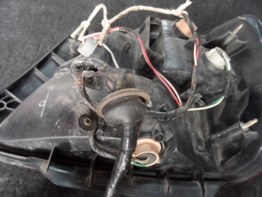 ขาย อะไหล่รถยนต์ มือสอง ไฟท้าย TOYOTA ARISTO โตโยต้า อริสโต้