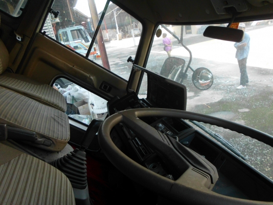 ขายรถบรรทุก6ล้อดั้ม ฮีโน่หัวเจ้าอินทรี เครื่อง HO7C พวงมาลัยพาวเวอร์ เบรคทิฟฟี่ แอร์เย็น