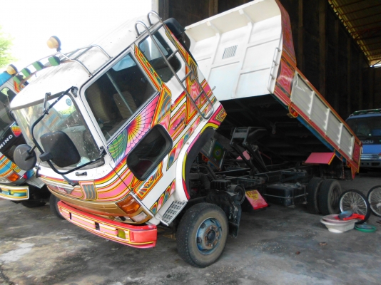 ขายรถบรรทุก6ล้อดั้ม ฮีโน่หัวเจ้าอินทรี เครื่อง HO7C พวงมาลัยพาวเวอร์ เบรคทิฟฟี่ แอร์เย็น