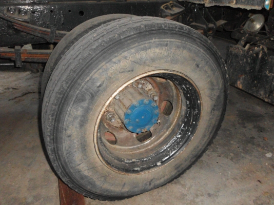 ขายรถบรรทุก6ล้อดั้ม ฮีโน่หัวเจ้าอินทรี เครื่อง HO7D พวงมาลัยพาวเวอร์ เบรคทิฟฟี่ แอร์เย็น