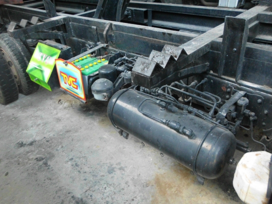 ขายรถบรรทุก6ล้อดั้ม ฮีโน่หัวเจ้าอินทรี เครื่อง HO7D พวงมาลัยพาวเวอร์ เบรคทิฟฟี่ แอร์เย็น