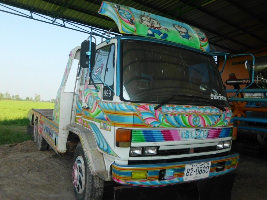 รถเทเลอร์ อิซูสุ ร็อคกี้ 175แรงม้า ยาง 900.20 พวงมาลับพาวเวอร์ เบรคทิฟฟี่ แอร์เย็น