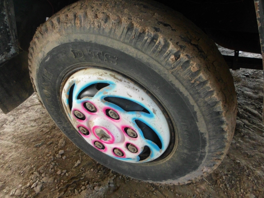 รถเทเลอร์ อิซูสุ ร็อคกี้ 175แรงม้า ยาง 900.20 พวงมาลับพาวเวอร์ เบรคทิฟฟี่ แอร์เย็น